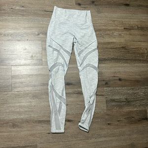 Lululemon leggings good quality barely worn